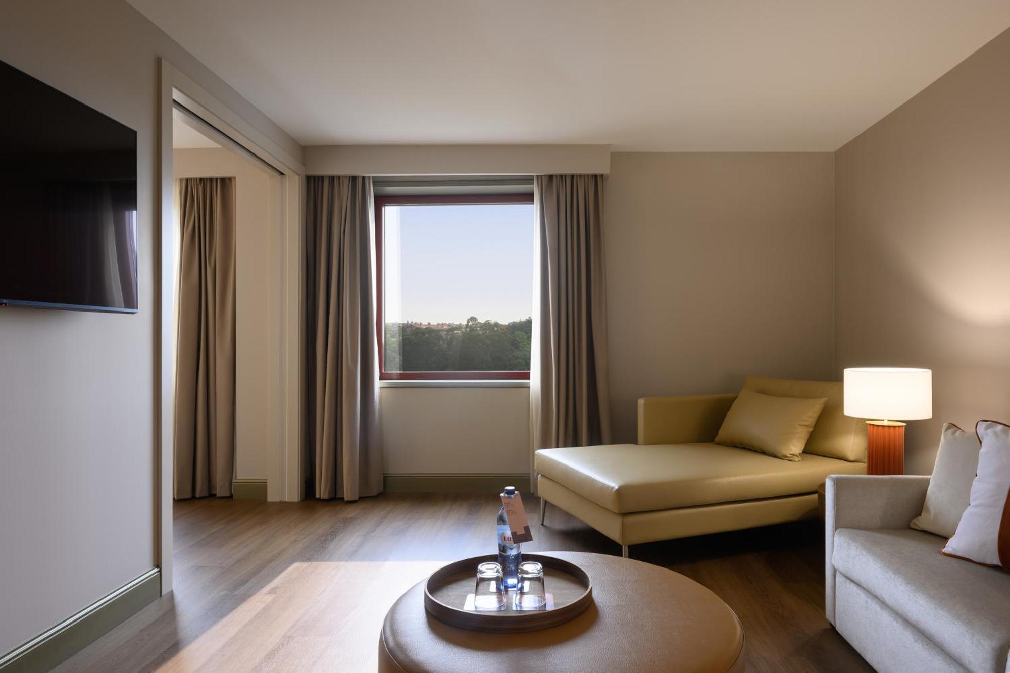 Hotel Coimbra Aeminium, Affiliated By Melia Εξωτερικό φωτογραφία